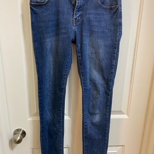 Classic Blue Women's Jeans -7 juniors